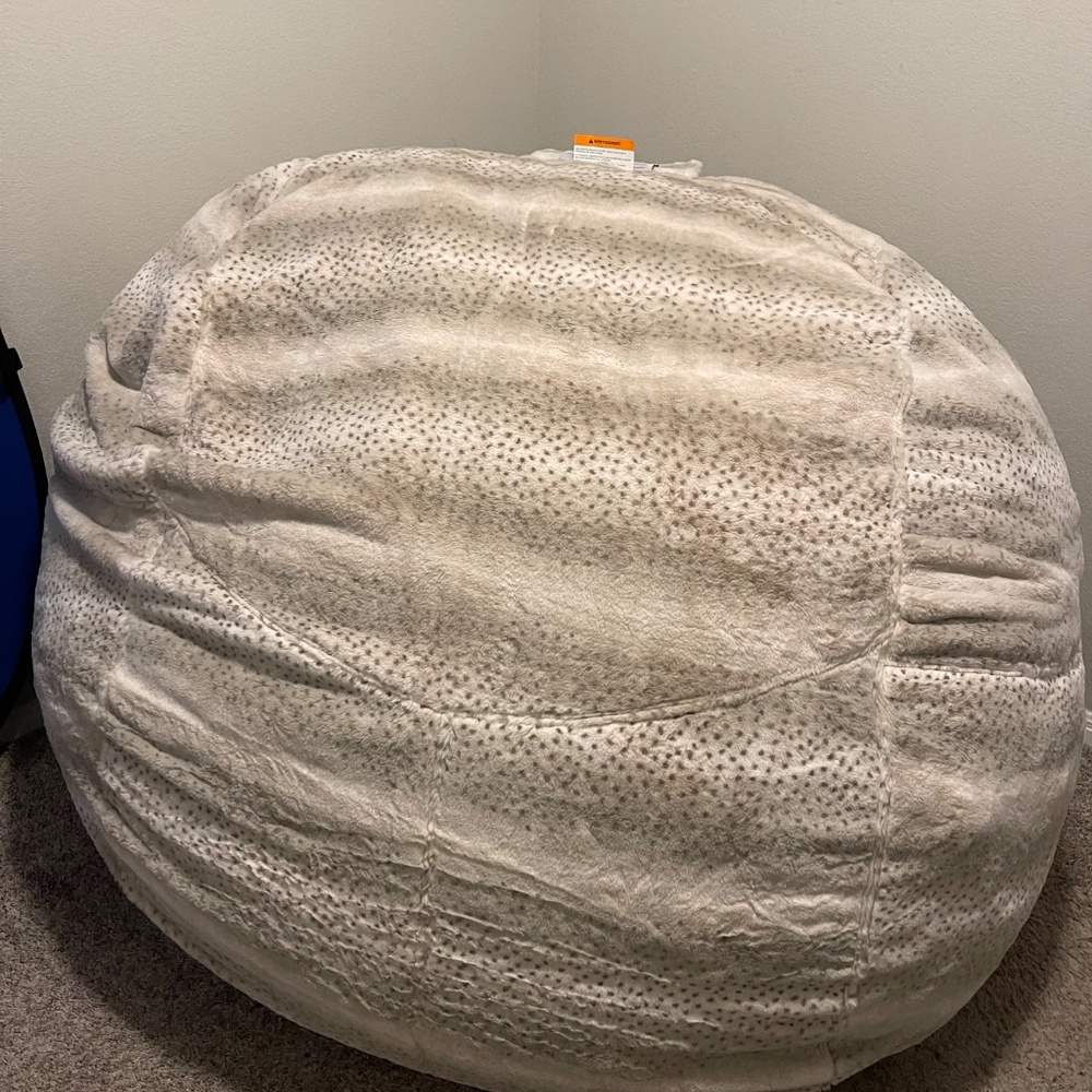Lovesac - Picture 2 of 2